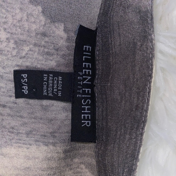 Eileen Fisher Silk abstract Sleeveless Tunic Blouse Excellent Condition - Picture 2 of 6